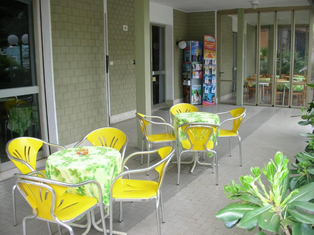 Hotel Leda Rimini Buitenkant foto