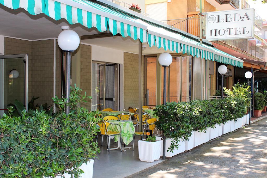 Hotel Leda Rimini Buitenkant foto