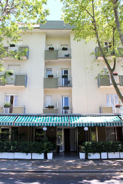 Hotel Leda Rimini Buitenkant foto