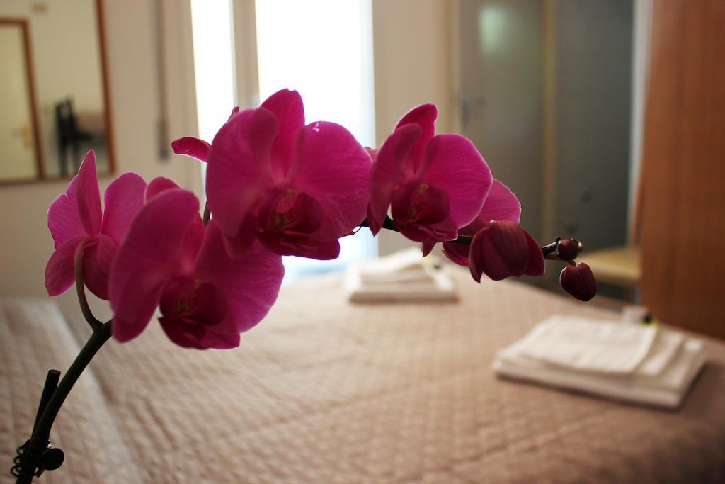 Hotel Leda Rimini Kamer foto