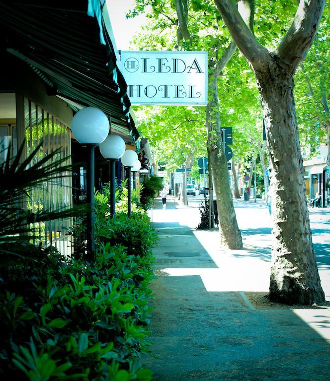 Hotel Leda Rimini Buitenkant foto